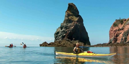 kayaking on the bay of fundy